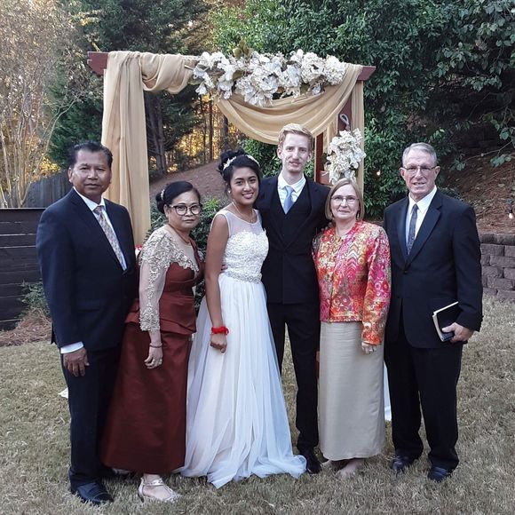 Meet your Posher, Elissa - Picture 1 of 1